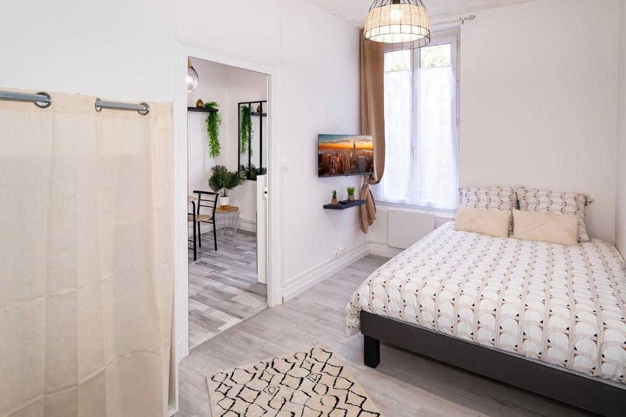Ld-Location Hotel Монлюсон Екстер'єр фото