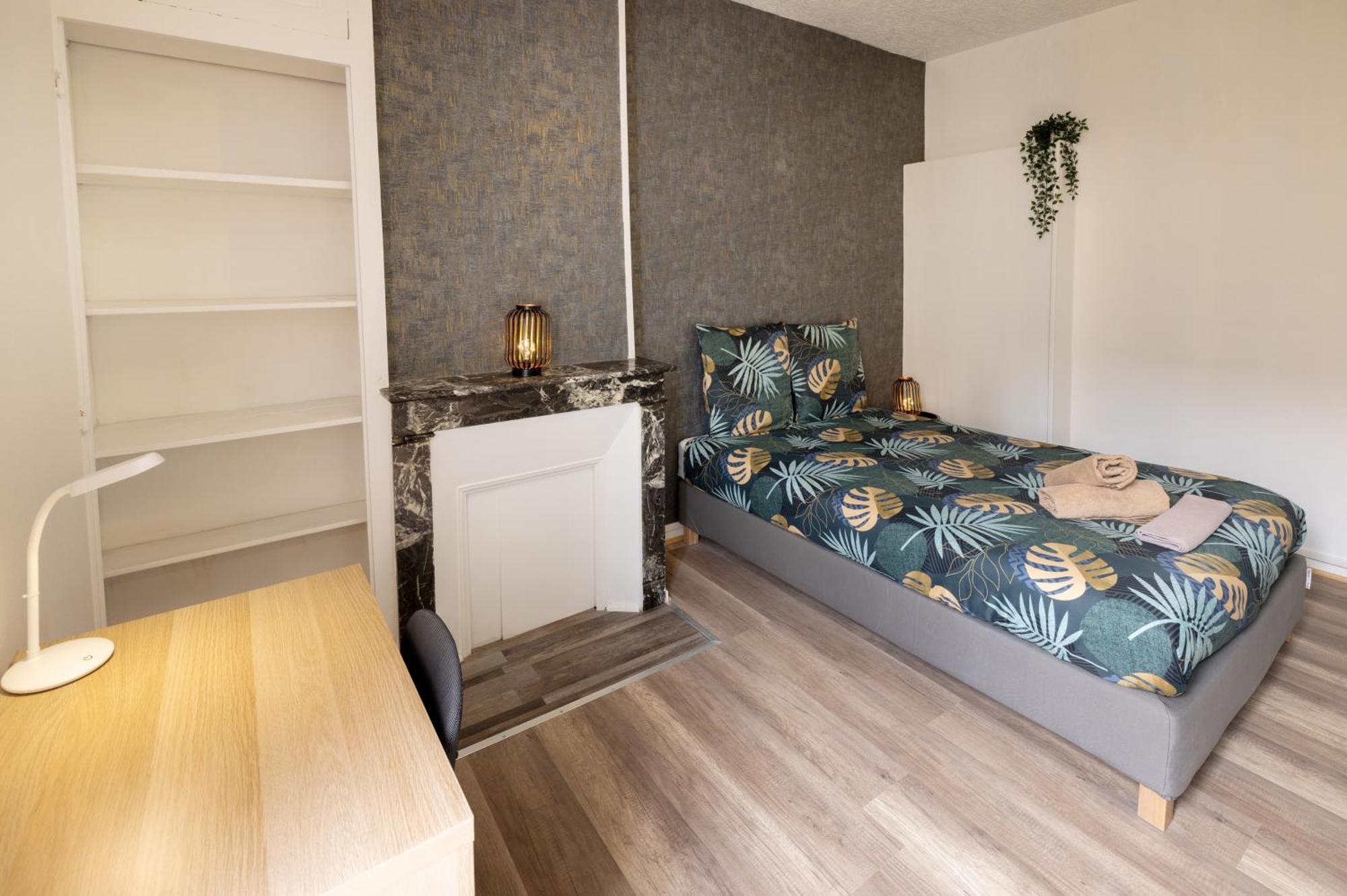 Ld-Location Hotel Монлюсон Екстер'єр фото