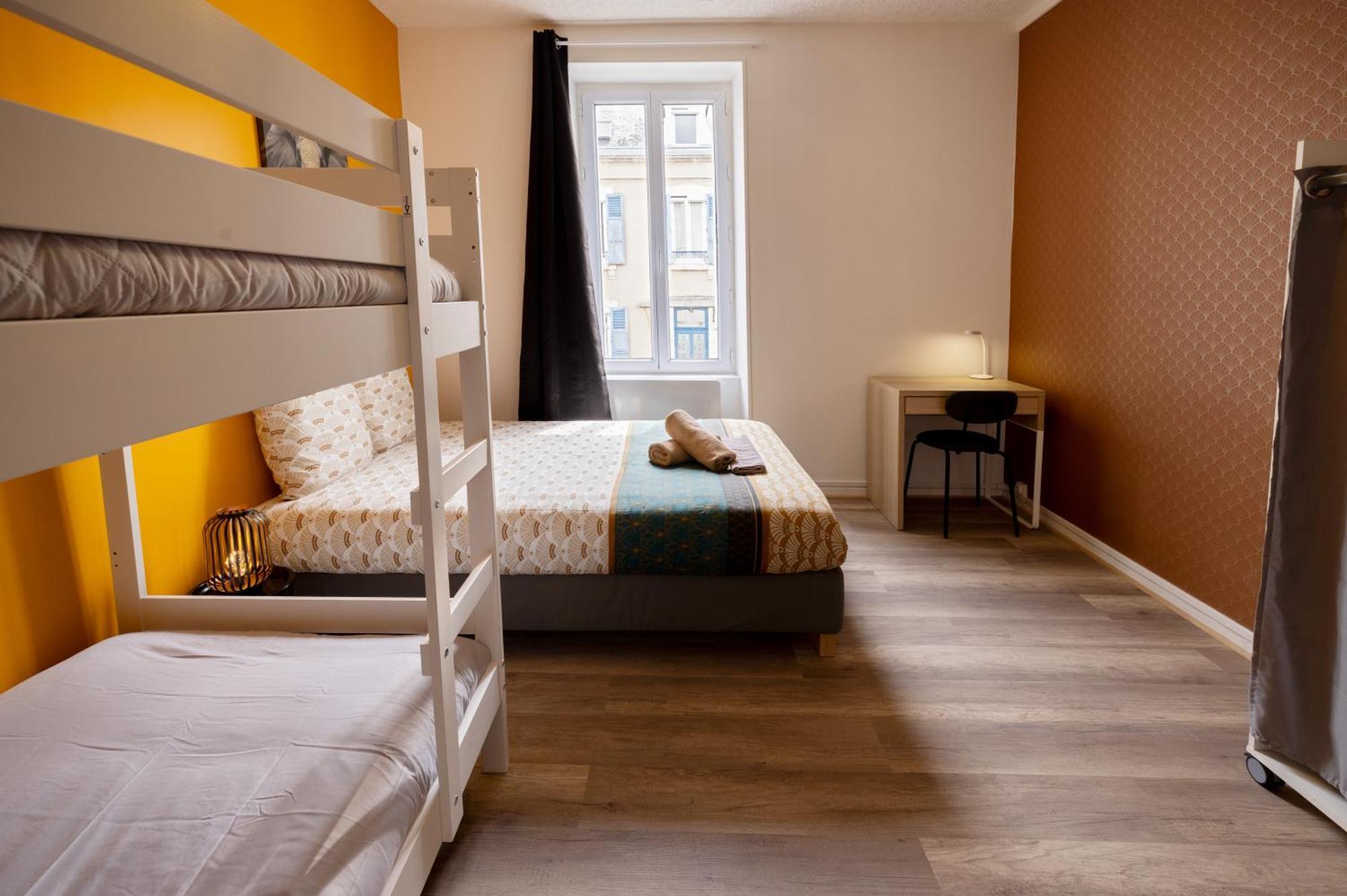 Ld-Location Hotel Монлюсон Екстер'єр фото