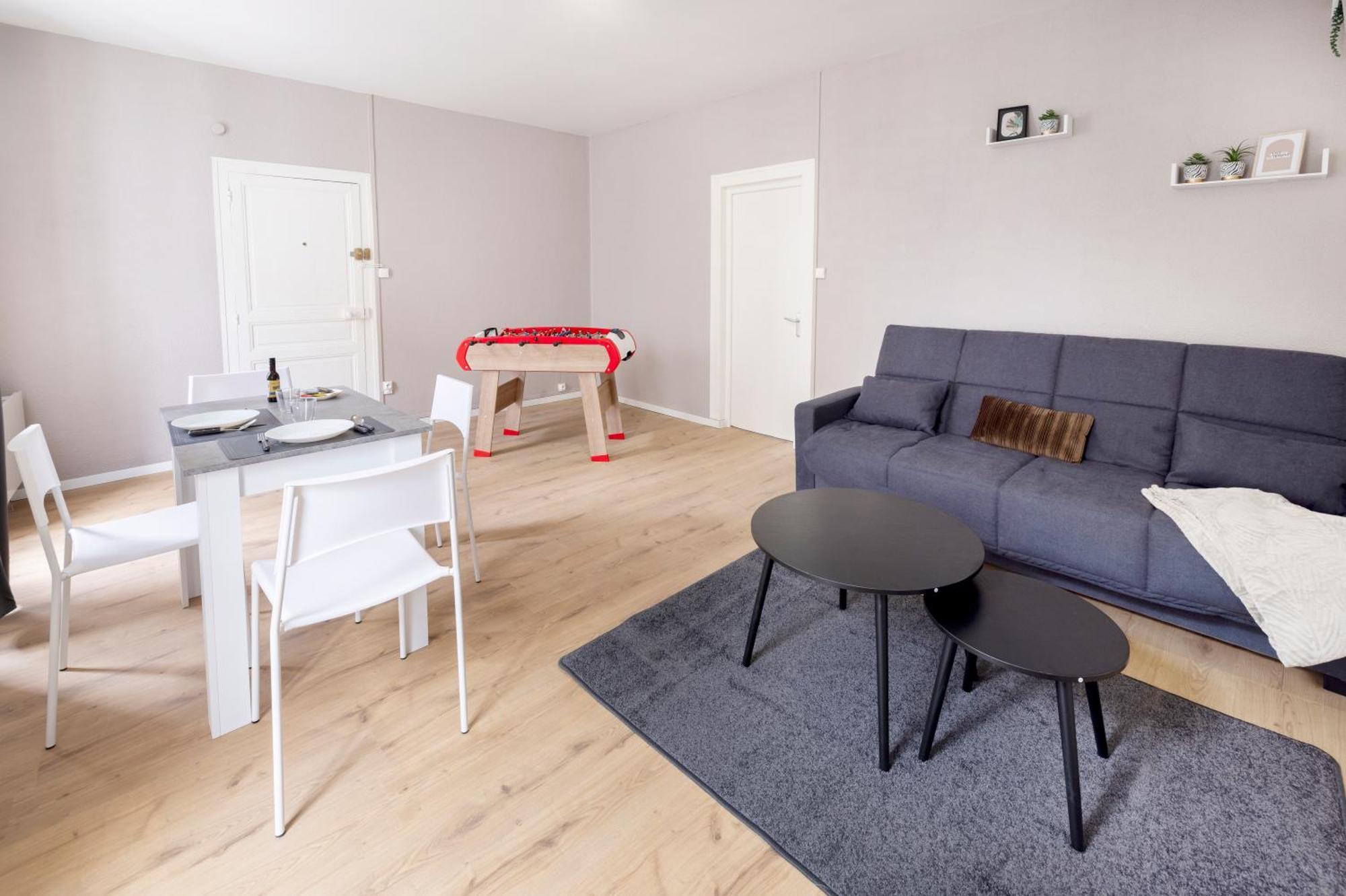 Ld-Location Hotel Монлюсон Екстер'єр фото